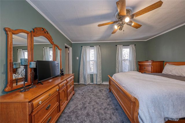 751 Naylor St, Greenfield, PA 15207