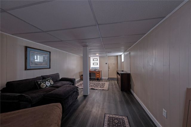 751 Naylor St, Greenfield, PA 15207