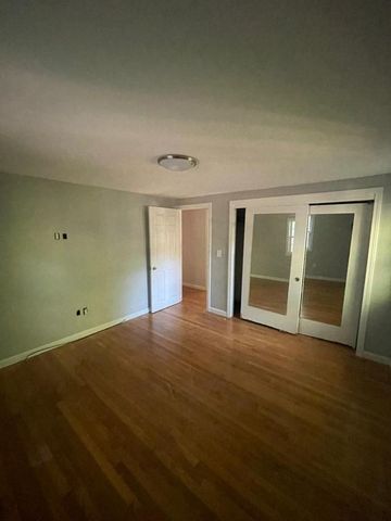 952 Head Of Bay Rd, Plymouth, MA 02360