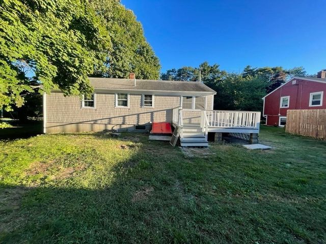 952 Head Of Bay Rd, Plymouth, MA 02360