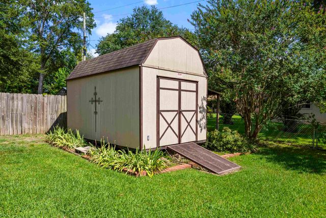 514 Hampshire St, Longview, TX 75605