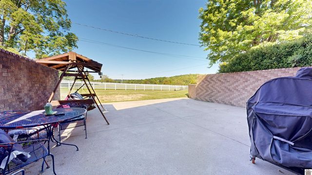 2391 E US 60, Marion, KY 42064