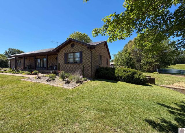 2391 E US 60, Marion, KY 42064