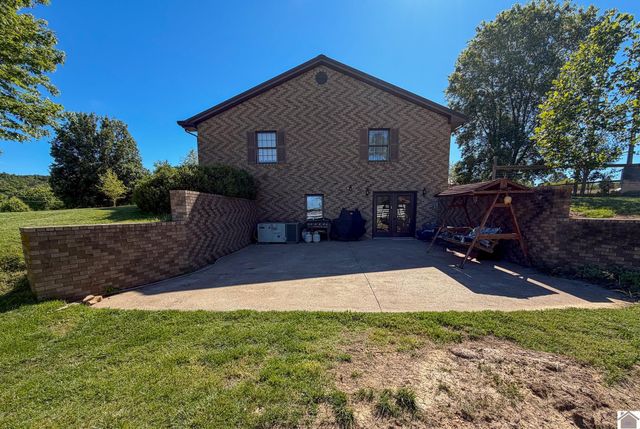 2391 E US 60, Marion, KY 42064