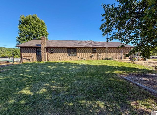 2391 E US 60, Marion, KY 42064