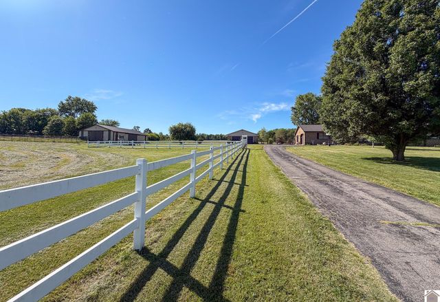 2391 E US 60, Marion, KY 42064