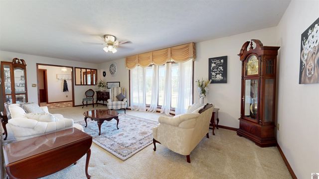 2391 E US 60, Marion, KY 42064