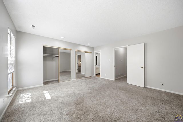 4503 SW 33rd TER, Topeka, KS 66614