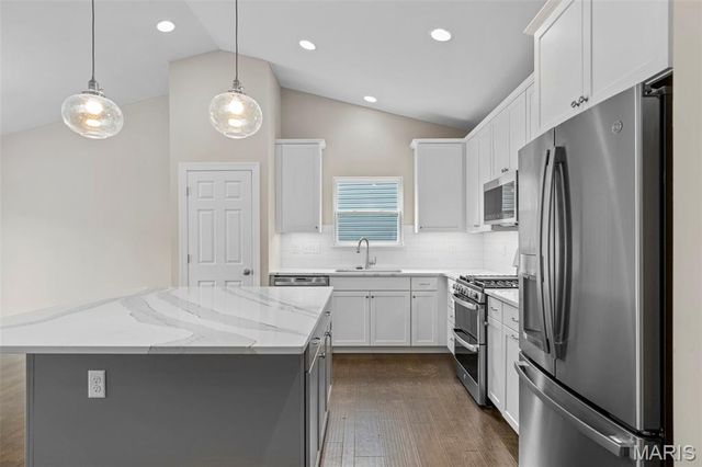 2 Maple at River Bluffs Manors, Florissant, MO 63031