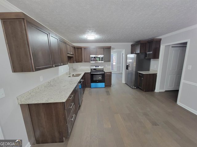 260 Greenfield Circle, Fayetteville, GA 30215