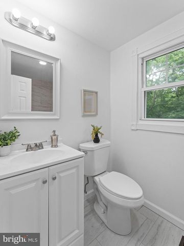 69 EDGELY LN, Willingboro, NJ 08046
