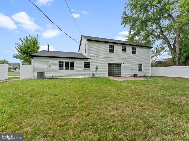 69 EDGELY LN, Willingboro, NJ 08046