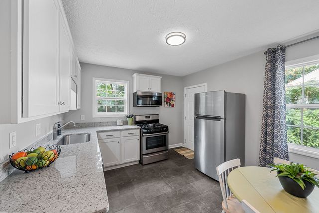 731 Woodmont Blvd, Clarksville, TN 37040
