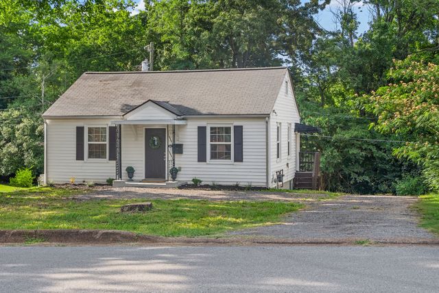 731 Woodmont Blvd, Clarksville, TN 37040