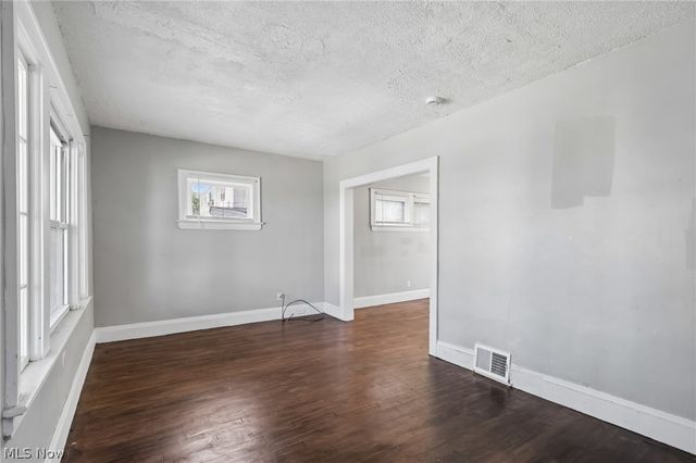 4707 Blythin Road, Garfield Heights, OH 44125