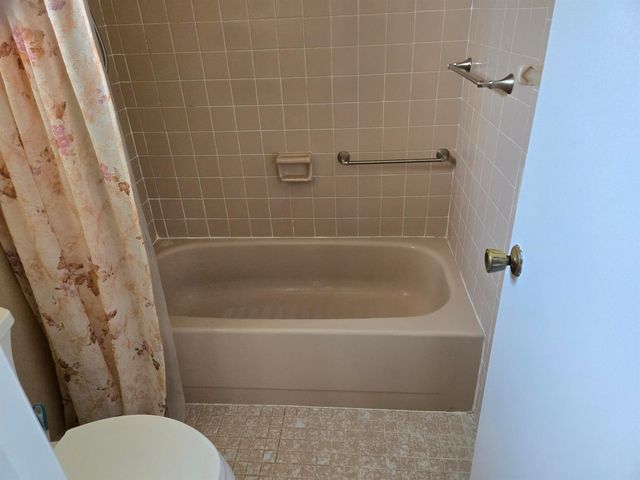 10125 NW 71st Street, Tamarac, FL 33321