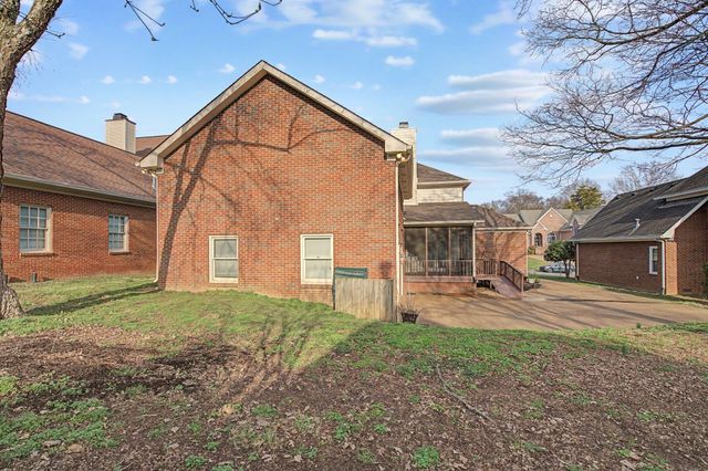113 Doral Ln, Hendersonville, TN 37075