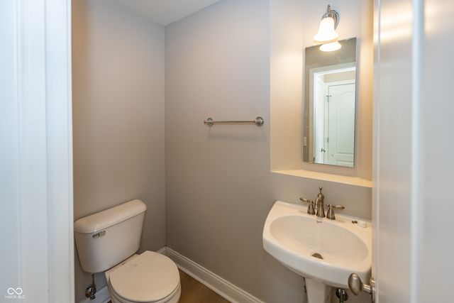 448 American Way S, Carmel, IN 46032