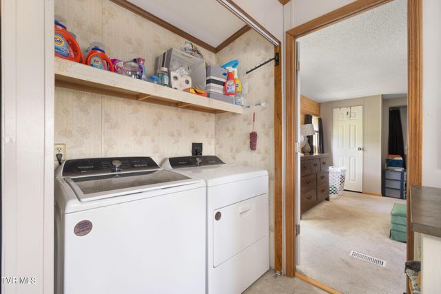 717 White Top Road, Bluff City, TN 37618