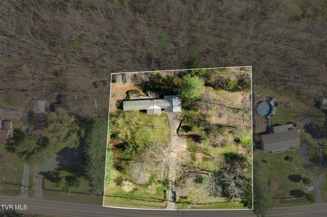 717 White Top Road, Bluff City, TN 37618