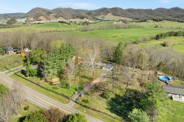 717 White Top Road, Bluff City, TN 37618
