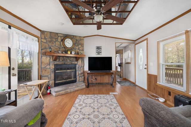 717 White Top Road, Bluff City, TN 37618