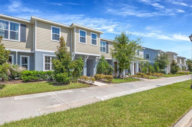 5022 AVALON PARK BOULEVARD, Wesley Chapel, FL 33545
