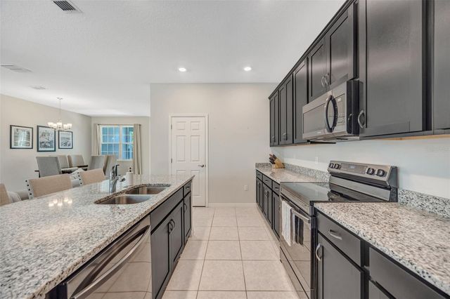 5022 AVALON PARK BOULEVARD, Wesley Chapel, FL 33545