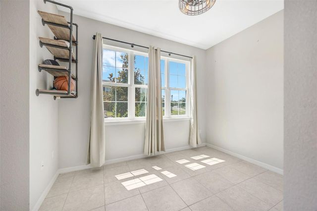 5022 AVALON PARK BOULEVARD, Wesley Chapel, FL 33545