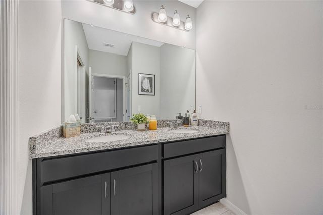 5022 AVALON PARK BOULEVARD, Wesley Chapel, FL 33545