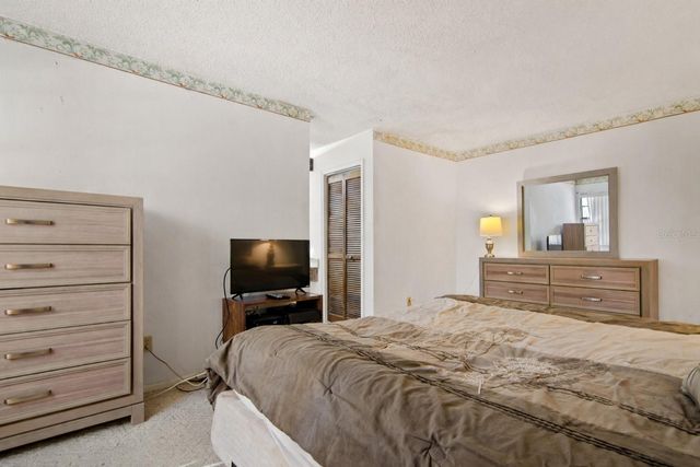 4505 WHITWORTH LANE, Tampa, FL 33624