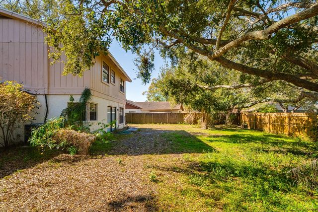 4505 WHITWORTH LANE, Tampa, FL 33624