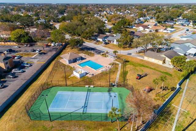 4505 WHITWORTH LANE, Tampa, FL 33624