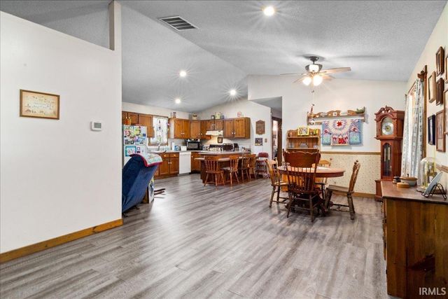 1094 E TAFTOWN Road, Princeton, IN 47670