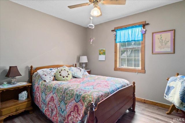 1094 E TAFTOWN Road, Princeton, IN 47670