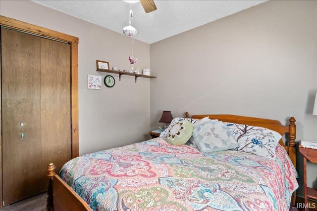 1094 E TAFTOWN Road, Princeton, IN 47670