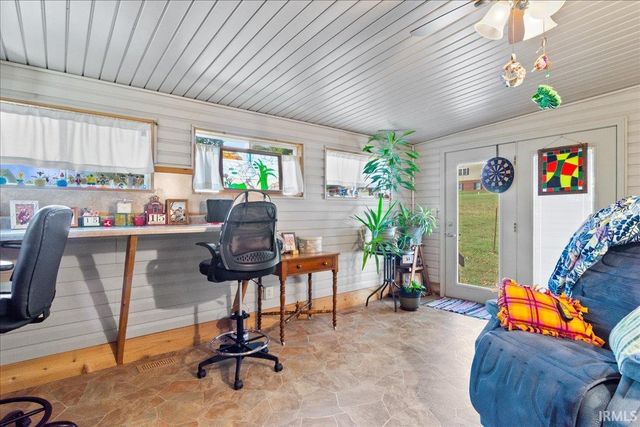 1094 E TAFTOWN Road, Princeton, IN 47670