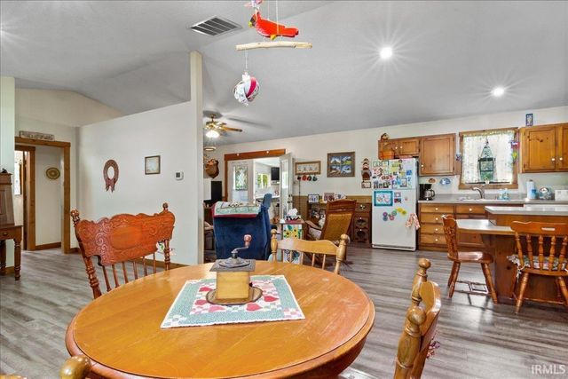 1094 E TAFTOWN Road, Princeton, IN 47670