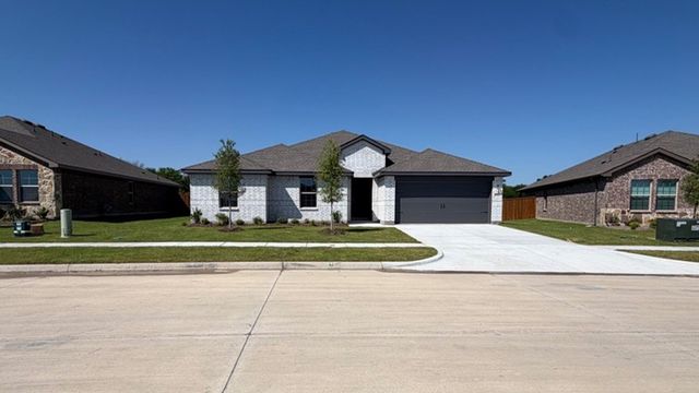1913 Reveille Way, Terrell, TX 75160