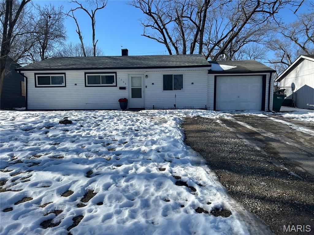 1708 Parklane Drive, Cahokia, IL 62206