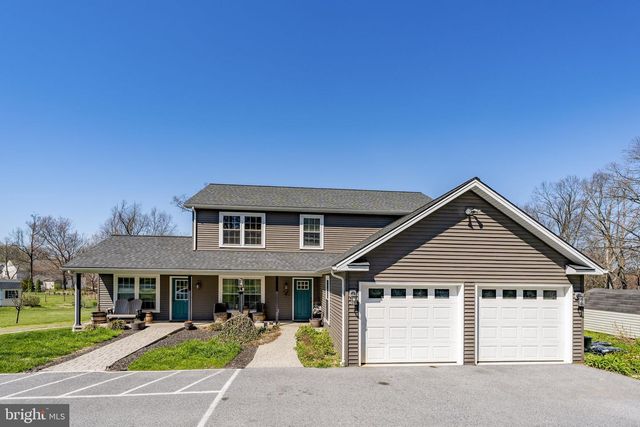 744 LIME QUARRY RD, Gap, PA 17527