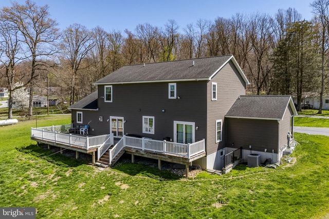 744 LIME QUARRY RD, Gap, PA 17527