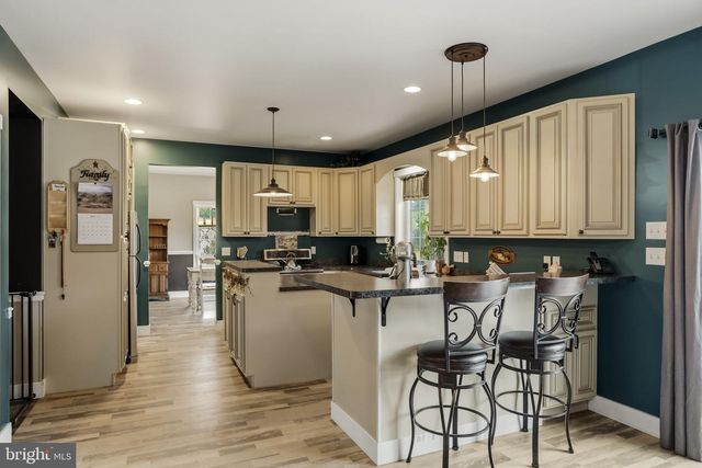 744 LIME QUARRY RD, Gap, PA 17527