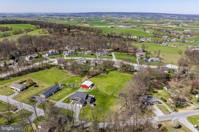 744 LIME QUARRY RD, Gap, PA 17527