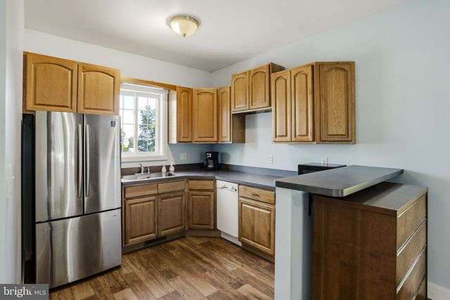 744 LIME QUARRY RD, Gap, PA 17527