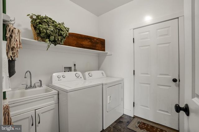 744 LIME QUARRY RD, Gap, PA 17527