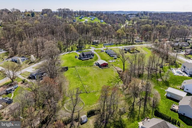 744 LIME QUARRY RD, Gap, PA 17527