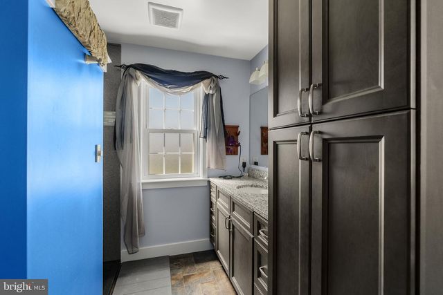 744 LIME QUARRY RD, Gap, PA 17527