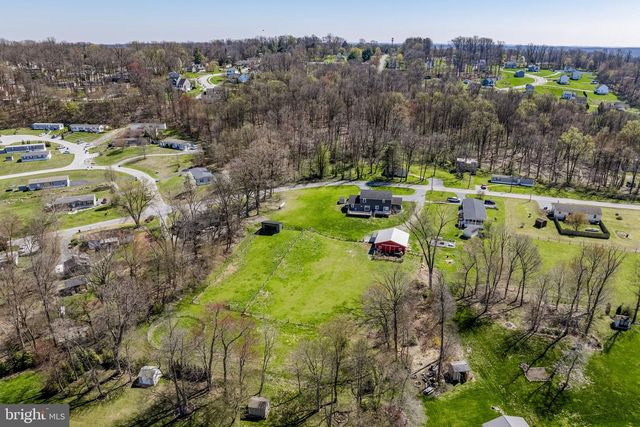 744 LIME QUARRY RD, Gap, PA 17527