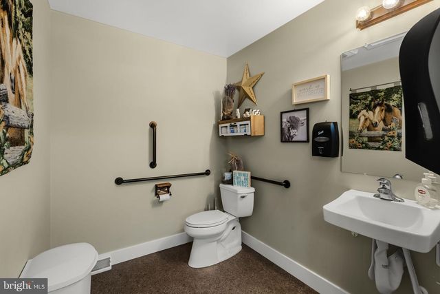744 LIME QUARRY RD, Gap, PA 17527